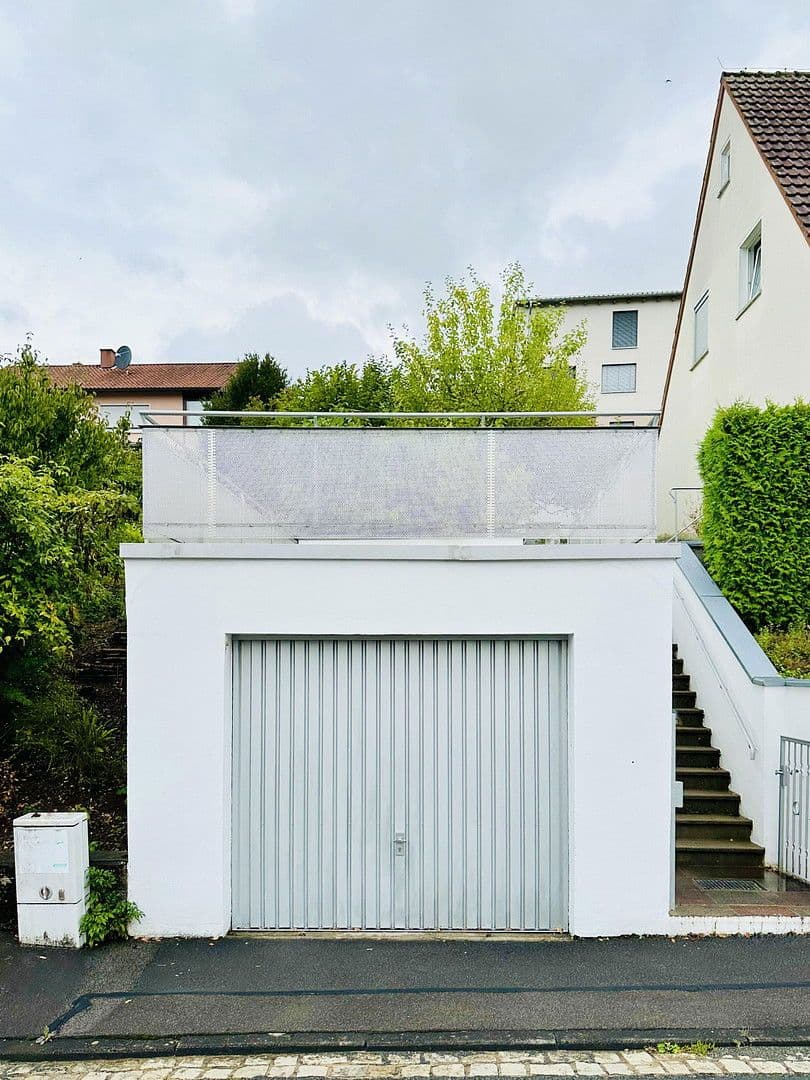 Prodej domu 122 m², pozemek 915 m², Bad Neustadt an der Saale, Bavorsko Prodej domu 122 m², pozemek 915 m², Bad Neustadt an der Saale, Bavorsko