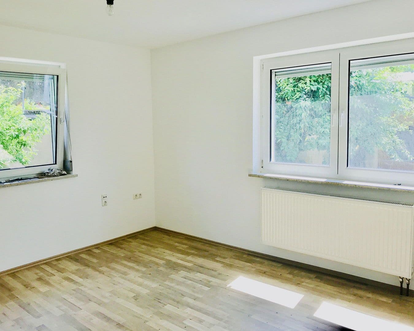 Prodej domu 122 m², pozemek 915 m², Bad Neustadt an der Saale, Bavorsko Prodej domu 122 m², pozemek 915 m², Bad Neustadt an der Saale, Bavorsko