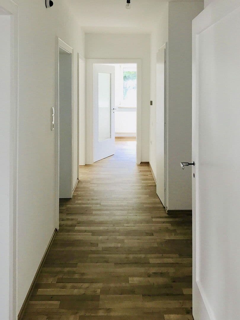 Prodej domu 122 m², pozemek 915 m², Bad Neustadt an der Saale, Bavorsko Prodej domu 122 m², pozemek 915 m², Bad Neustadt an der Saale, Bavorsko