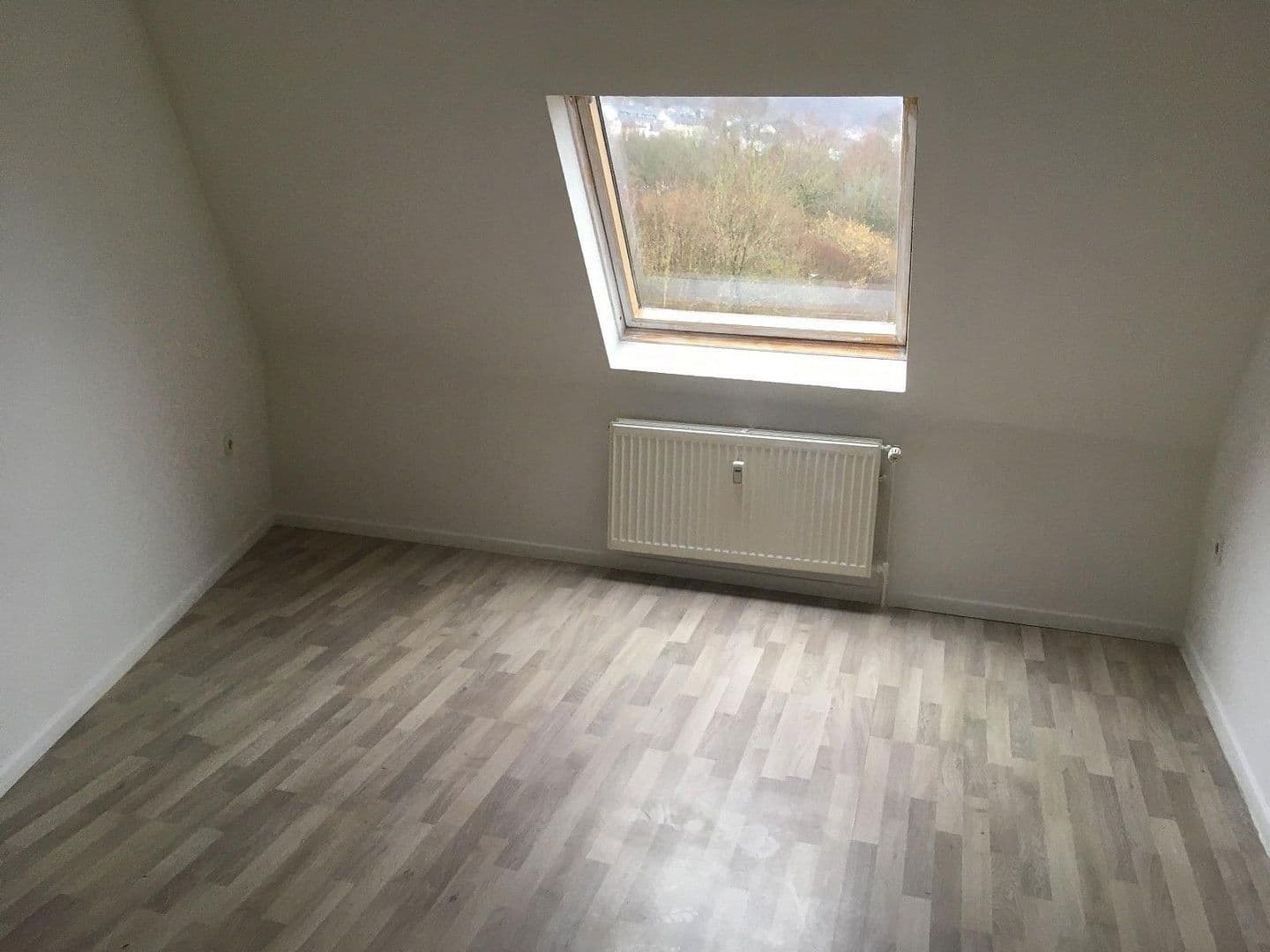 Prodej domu 485 m², pozemek 449 m², Hagen, Severní Porýní-Vestfálsko Prodej domu 485 m², pozemek 449 m², Hagen, Severní Porýní-Vestfálsko