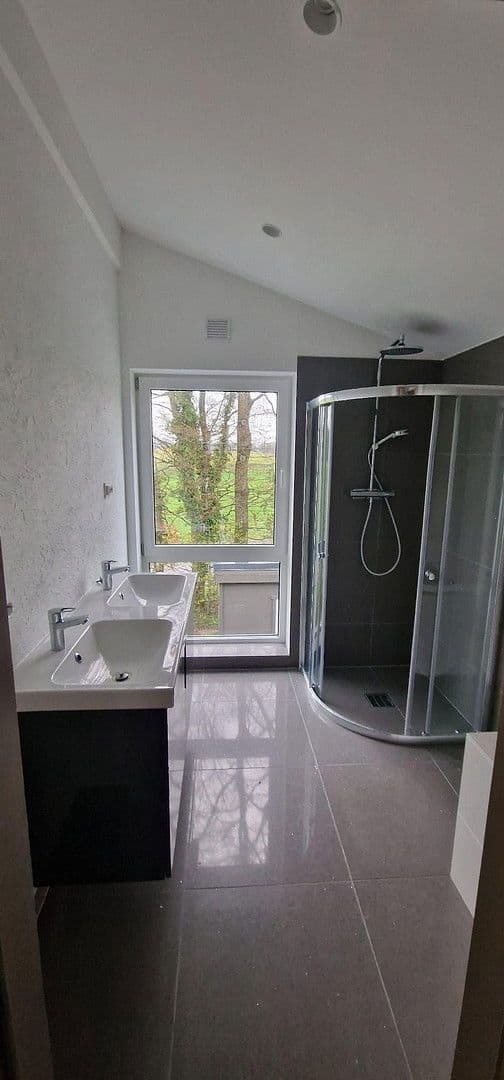 Prodej domu 150 m², pozemek 420 m², steinbergskamp 1A und 1B, Bremervörde, Dolní Sasko Prodej domu 150 m², pozemek 420 m², steinbergskamp 1A und 1B, Bremervörde, Dolní Sasko