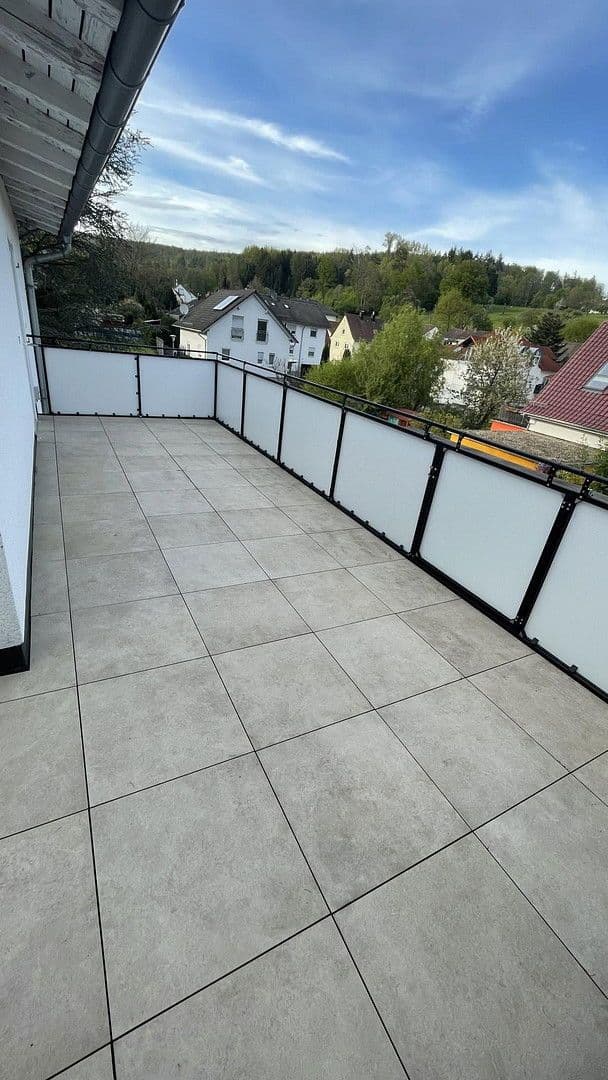 Prodej domu 250 m², pozemek 998 m², Krautgartenweg 3, Neckargemünd, Bádensko-Württembersko Prodej domu 250 m², pozemek 998 m², Krautgartenweg 3, Neckargemünd, Bádensko-Württembersko