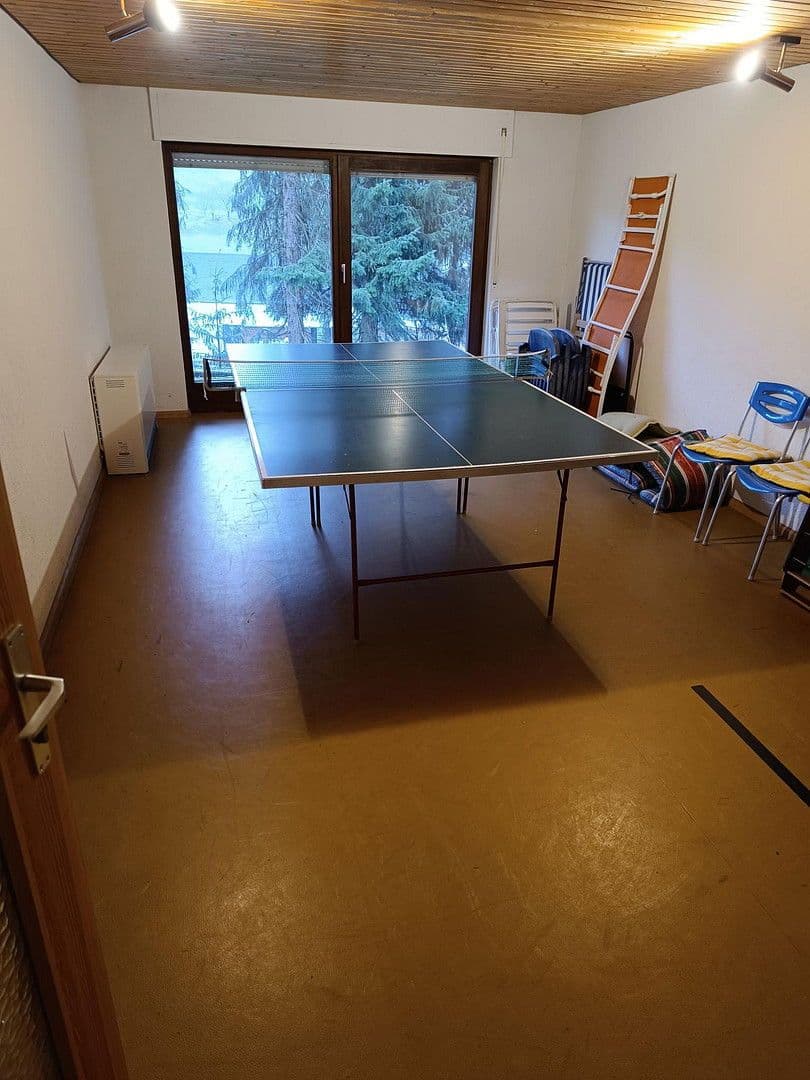 Pronájem bytu 1+1 30 m², Sonnenstr. 9, Oberried, Bádensko-Württembersko Pronájem bytu 1+1 30 m², Sonnenstr. 9, Oberried, Bádensko-Württembersko