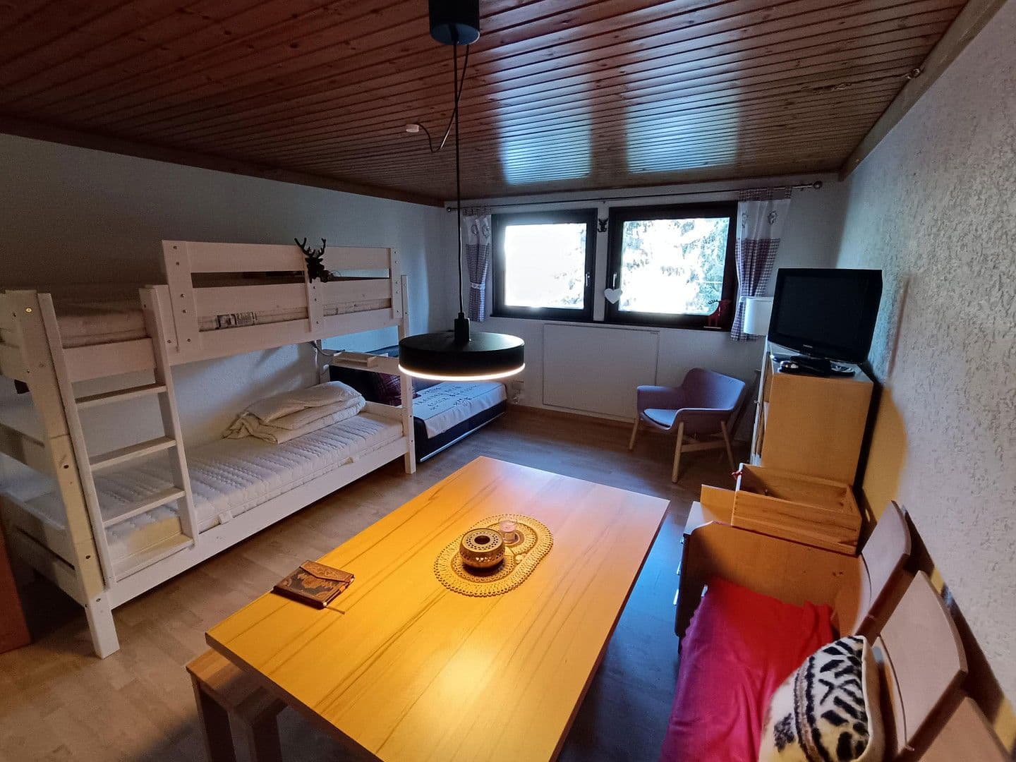 Pronájem bytu 1+1 30 m², Sonnenstr. 9, Oberried, Bádensko-Württembersko Pronájem bytu 1+1 30 m², Sonnenstr. 9, Oberried, Bádensko-Württembersko