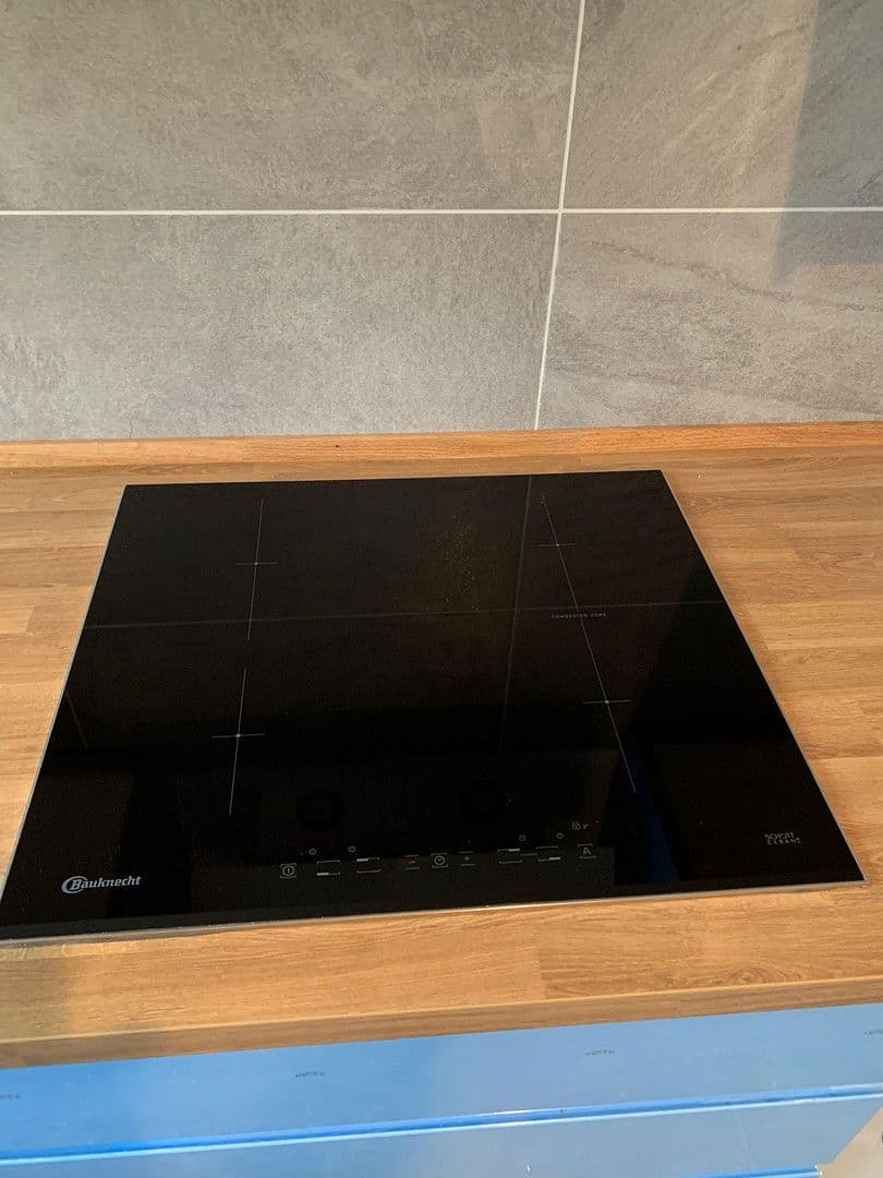 Prodej bytu 3+1 81 m², Hamburger Straße 112f, Ammersbek, Šlesvicko-Holštýnsko Prodej bytu 3+1 81 m², Hamburger Straße 112f, Ammersbek, Šlesvicko-Holštýnsko