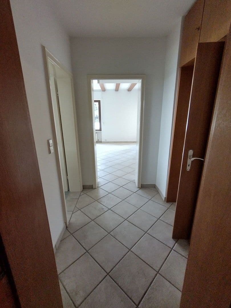 Pronájem bytu 3+1 119 m², Schwimmbadstraße 7, Bad Herrenalb, Bádensko-Württembersko Pronájem bytu 3+1 119 m², Schwimmbadstraße 7, Bad Herrenalb, Bádensko-Württembersko