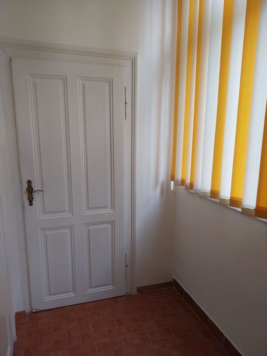 Pronájem bytu 2+1 50 m², Hronovická, Pardubice, Pardubický kraj Pronájem bytu 2+1 50 m², Hronovická, Pardubice, Pardubický kraj