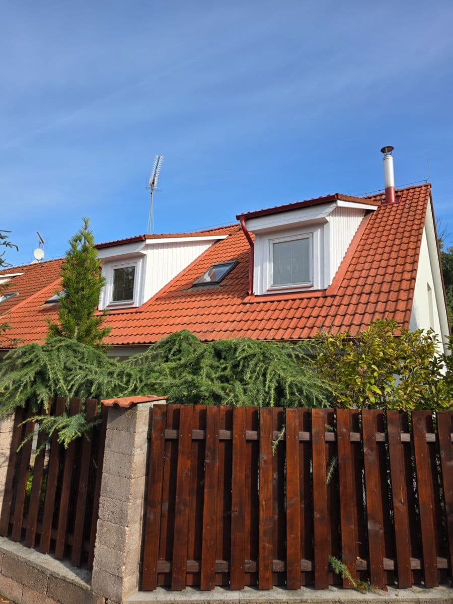 Prodej domu 200 m², pozemek 447 m², Podhořská, Praha, Praha Prodej domu 200 m², pozemek 447 m², Podhořská, Praha, Praha