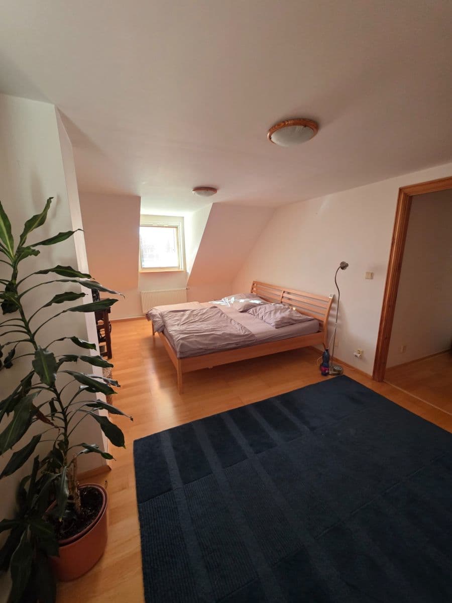 Prodej domu 200 m², pozemek 447 m², Podhořská, Praha, Praha Prodej domu 200 m², pozemek 447 m², Podhořská, Praha, Praha