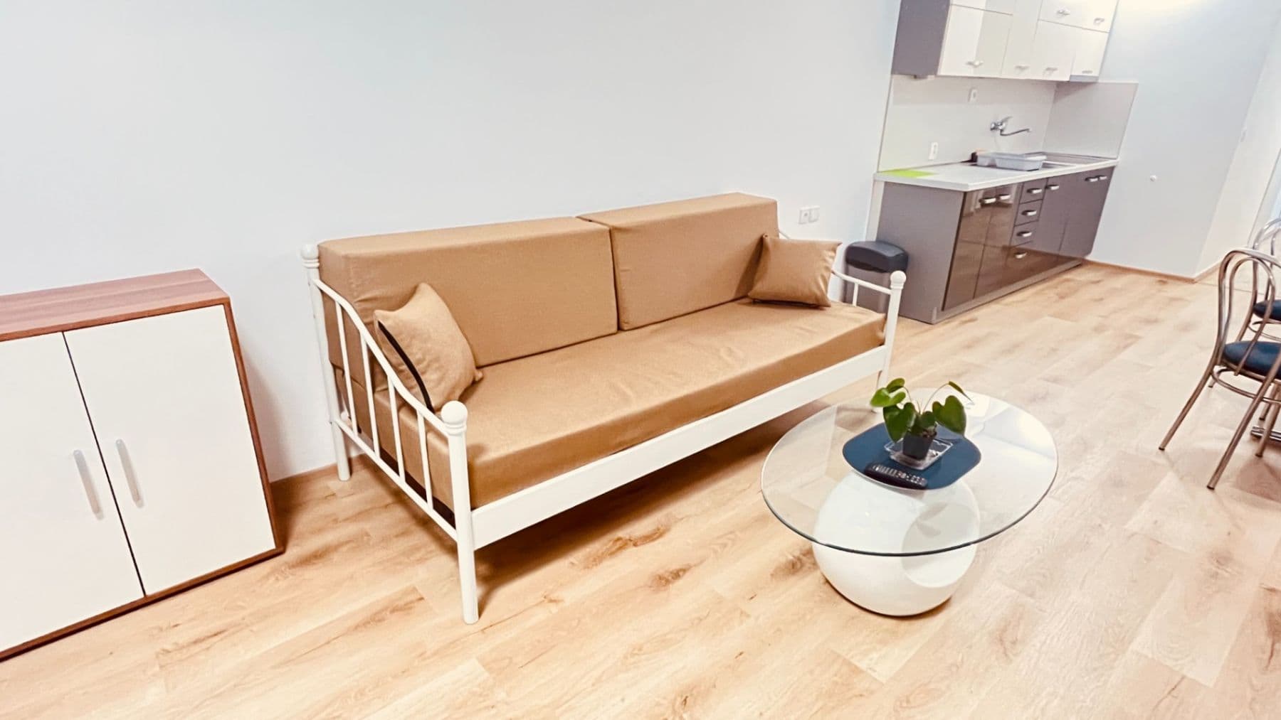 Pronájem bytu 1+kk 40 m², Na Moklině, Praha, Praha Pronájem bytu 1+kk 40 m², Na Moklině, Praha, Praha