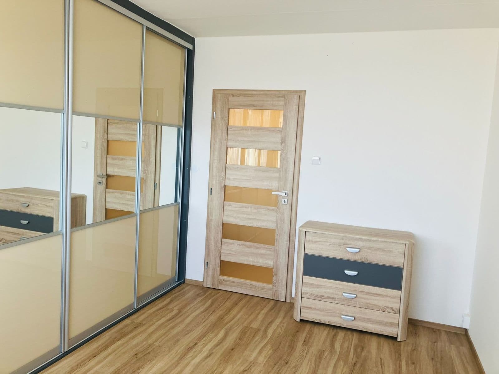 Pronájem bytu 3+kk 74 m², U Sluncové, Praha, Praha Pronájem bytu 3+kk 74 m², U Sluncové, Praha, Praha