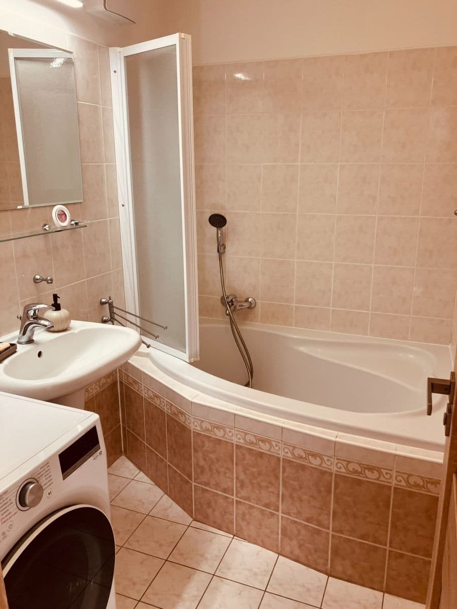 Pronájem bytu 3+kk 74 m², U Sluncové, Praha, Praha Pronájem bytu 3+kk 74 m², U Sluncové, Praha, Praha