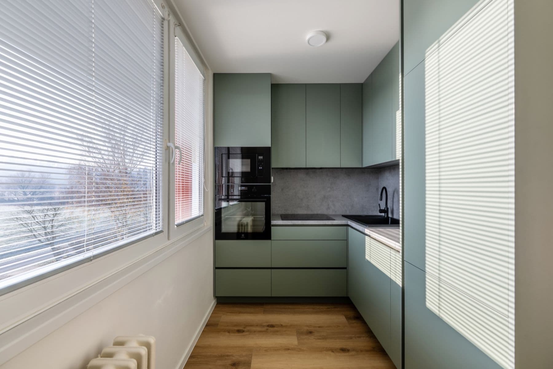 Pronájem bytu 1+1 35 m², Sezemická, Hradec Králové, Královéhradecký kraj Pronájem bytu 1+1 35 m², Sezemická, Hradec Králové, Královéhradecký kraj