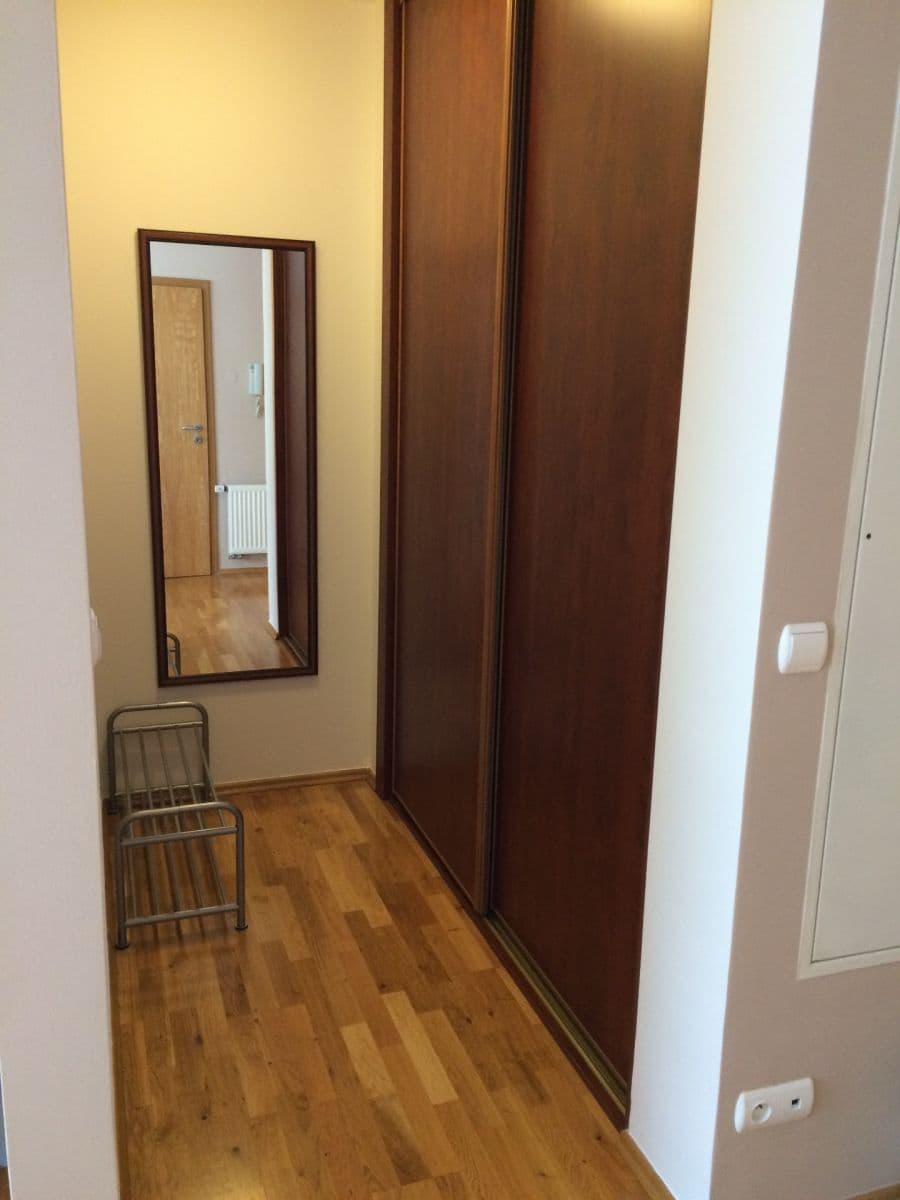 Pronájem bytu 2+kk 72 m², Tibetská, Praha, Praha Pronájem bytu 2+kk 72 m², Tibetská, Praha, Praha