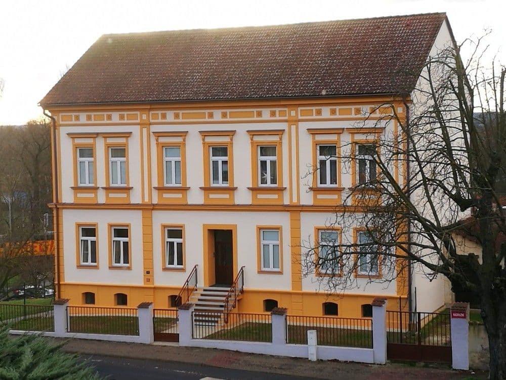 Pronájem bytu 2+1 75 m², Nádražní, Litoměřice, Ústecký kraj Pronájem bytu 2+1 75 m², Nádražní, Litoměřice, Ústecký kraj