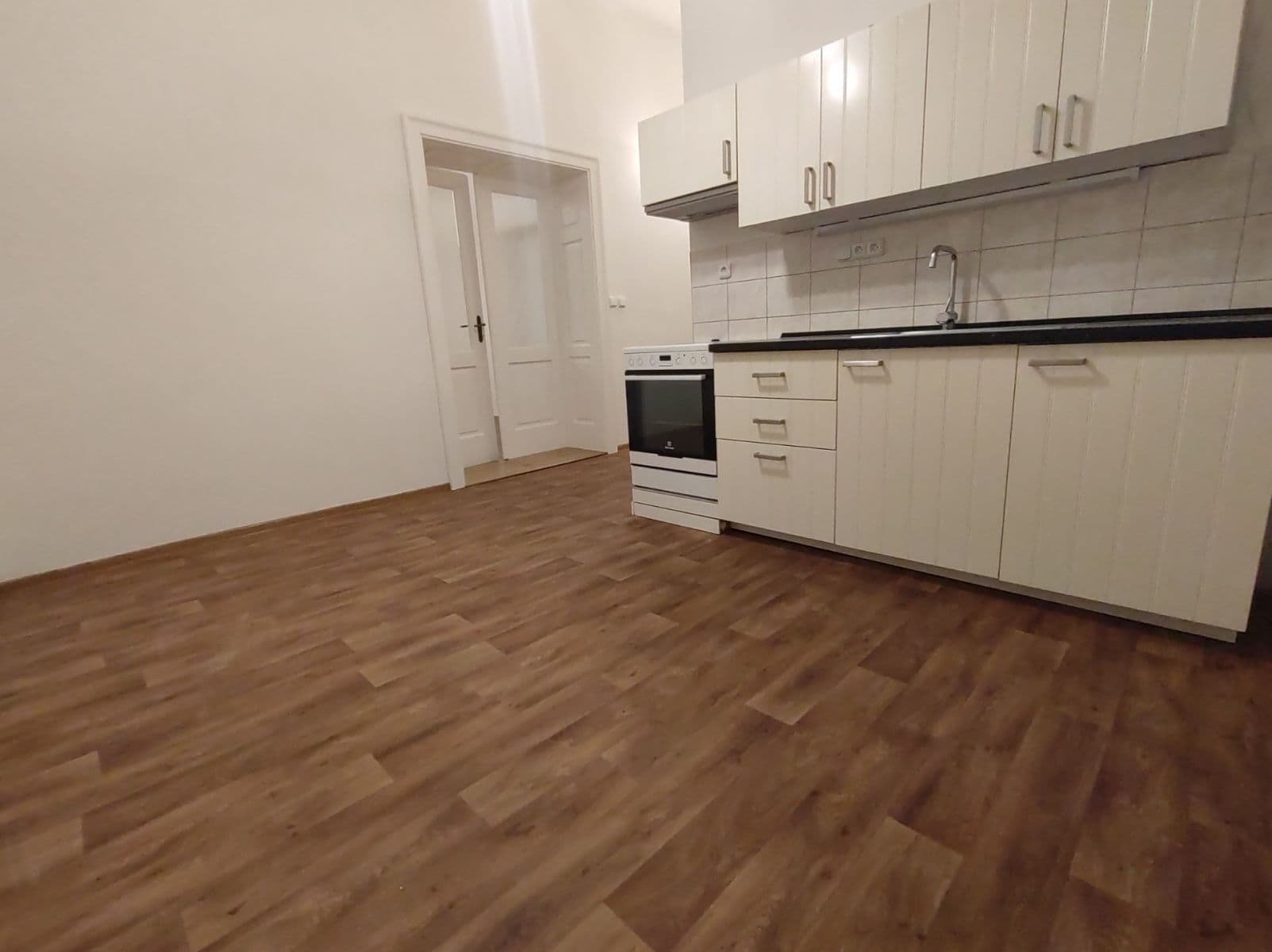Pronájem bytu 2+1 75 m², Nádražní, Litoměřice, Ústecký kraj Pronájem bytu 2+1 75 m², Nádražní, Litoměřice, Ústecký kraj
