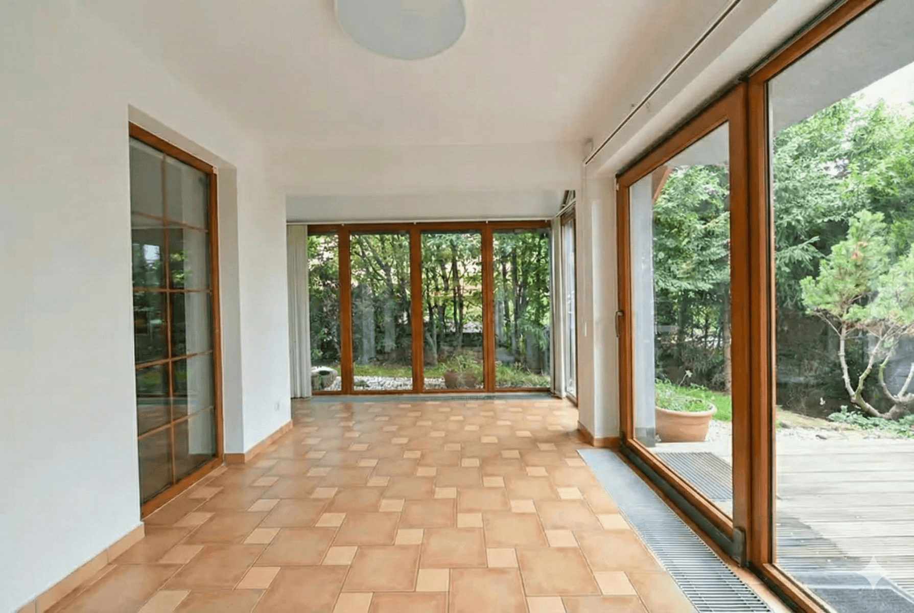 Prodej domu 250 m², pozemek 826 m², Na Ježově, Mirošovice, Středočeský kraj Prodej domu 250 m², pozemek 826 m², Na Ježově, Mirošovice, Středočeský kraj