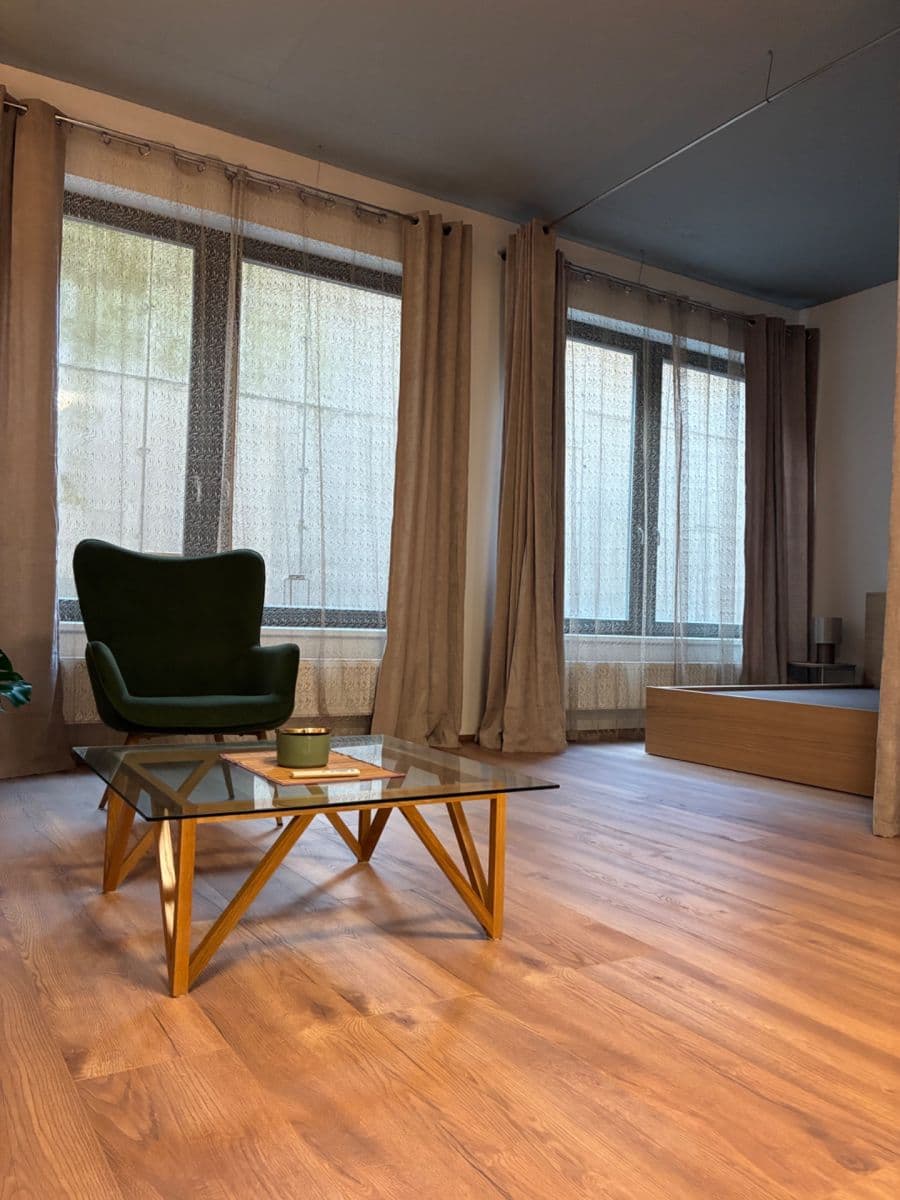 Pronájem bytu 2+kk 92 m², Pod Dvorem, Praha, Praha Pronájem bytu 2+kk 92 m², Pod Dvorem, Praha, Praha