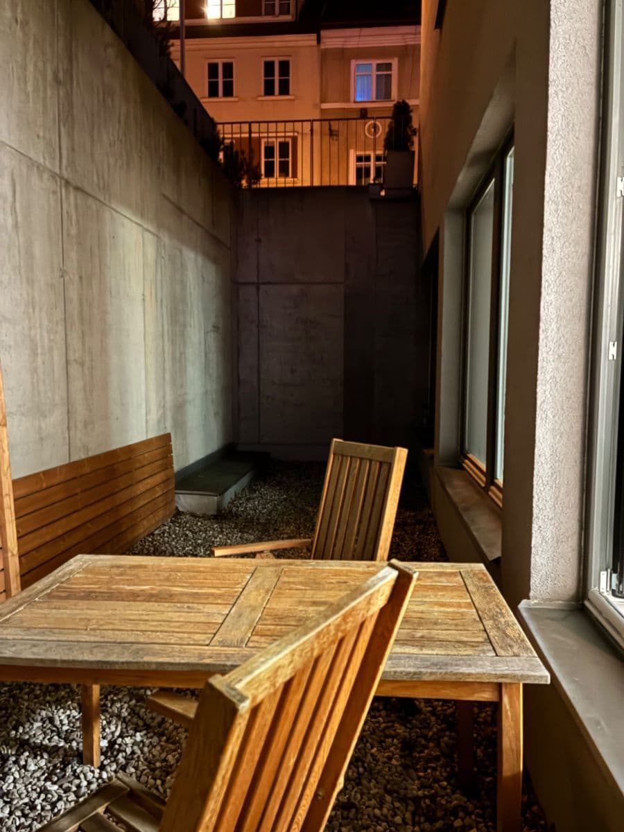 Pronájem bytu 2+kk 92 m², Pod Dvorem, Praha, Praha Pronájem bytu 2+kk 92 m², Pod Dvorem, Praha, Praha