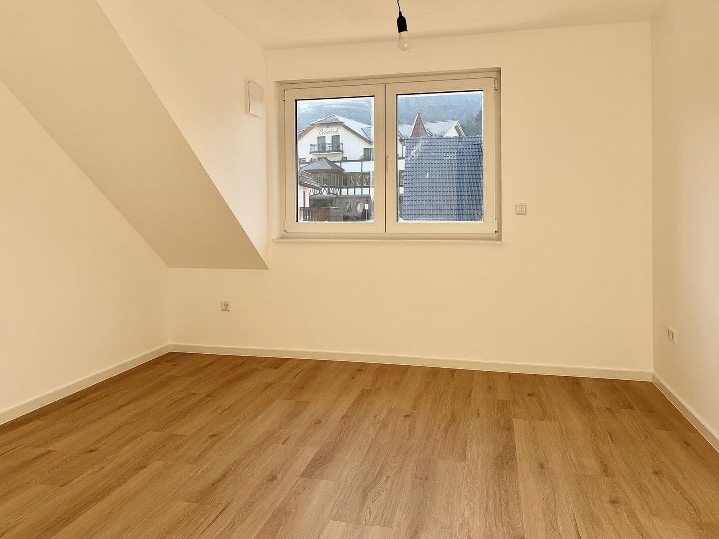 Prodej bytu 3+1 73 m², Mauerbergstr. 83, Baden-Baden, Bádensko-Württembersko Prodej bytu 3+1 73 m², Mauerbergstr. 83, Baden-Baden, Bádensko-Württembersko