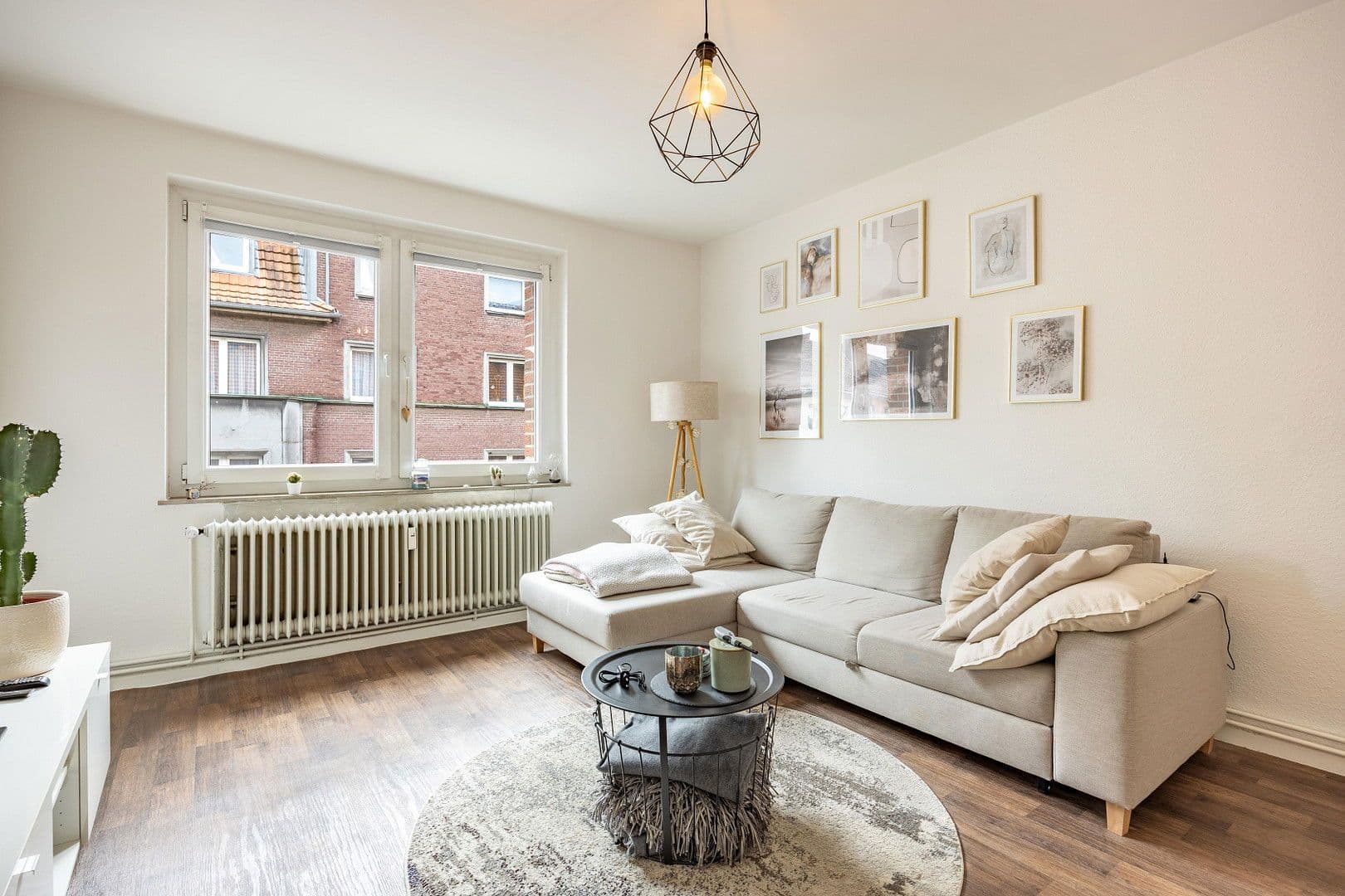 Pronájem bytu 2+1 65 m², Cáchy, Severní Porýní-Vestfálsko Pronájem bytu 2+1 65 m², Cáchy, Severní Porýní-Vestfálsko