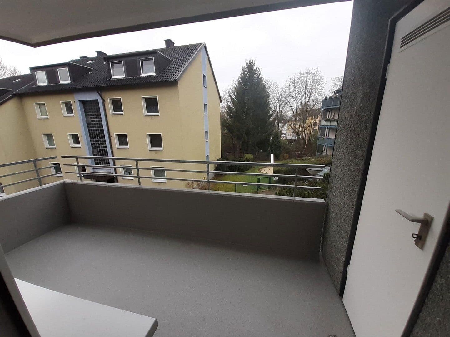 Pronájem bytu 3+kk 80 m², Bochumer Str. 72 a, Hattingen, Severní Porýní-Vestfálsko Pronájem bytu 3+kk 80 m², Bochumer Str. 72 a, Hattingen, Severní Porýní-Vestfálsko