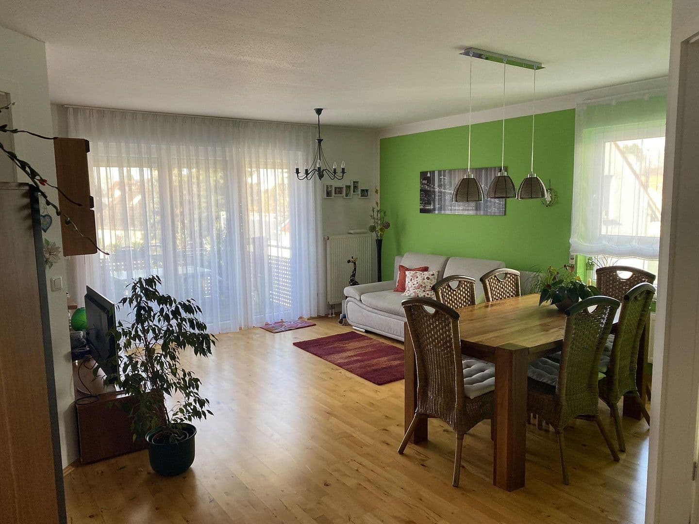 Prodej bytu 3+1 74 m², Kurrerstraße 33, Reutlingen, Bádensko-Württembersko Prodej bytu 3+1 74 m², Kurrerstraße 33, Reutlingen, Bádensko-Württembersko