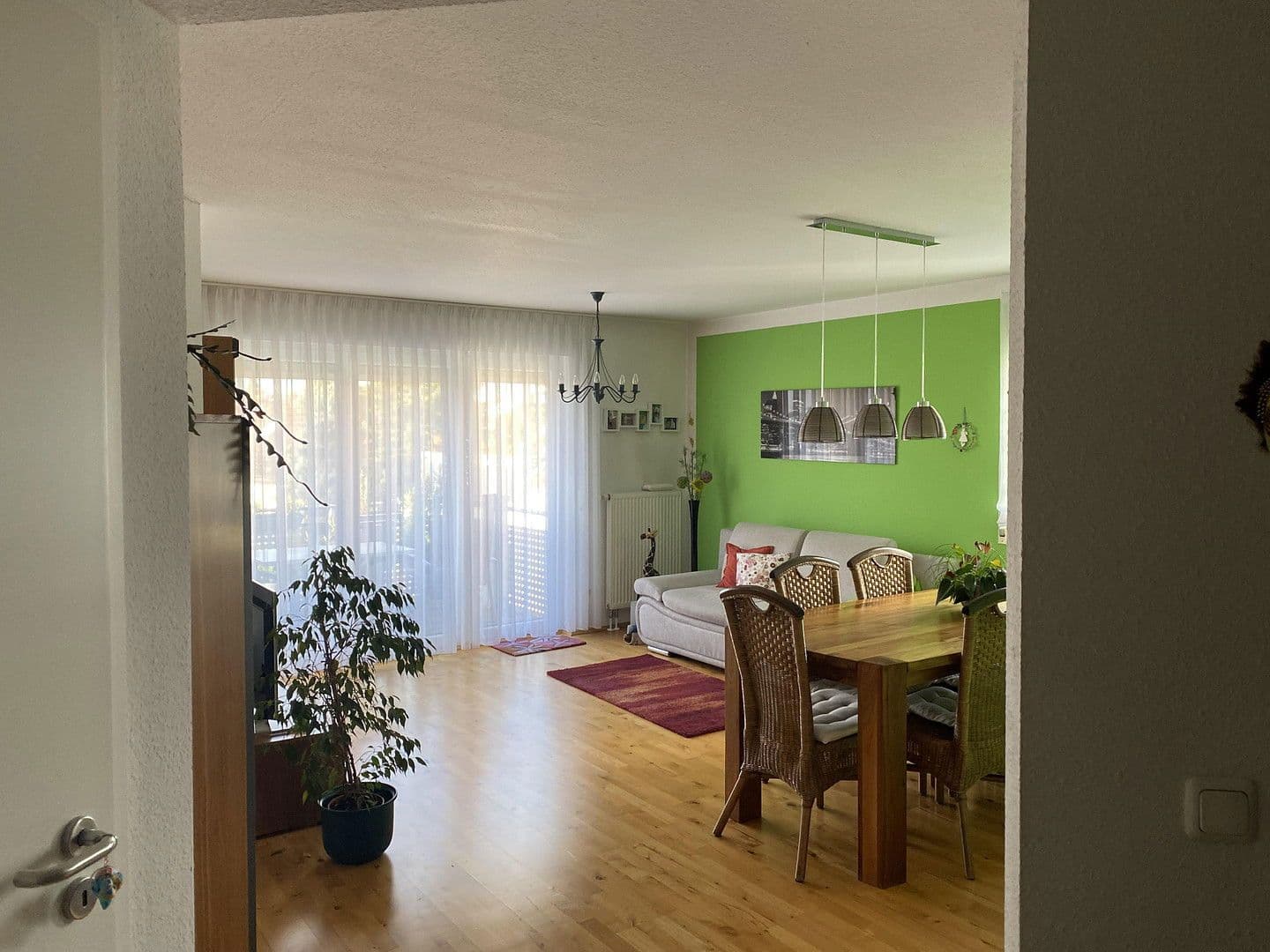 Prodej bytu 3+1 74 m², Kurrerstraße 33, Reutlingen, Bádensko-Württembersko Prodej bytu 3+1 74 m², Kurrerstraße 33, Reutlingen, Bádensko-Württembersko