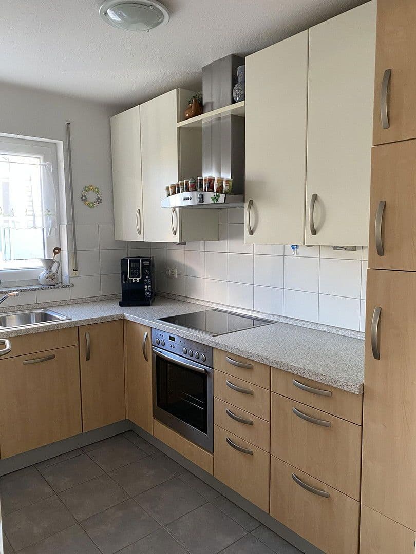 Prodej bytu 3+1 74 m², Kurrerstraße 33, Reutlingen, Bádensko-Württembersko Prodej bytu 3+1 74 m², Kurrerstraße 33, Reutlingen, Bádensko-Württembersko