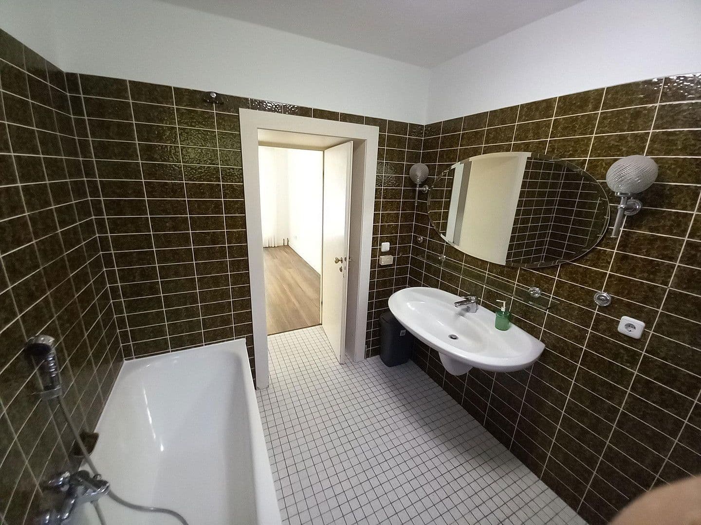 Prodej domu 157 m², pozemek 390 m², Hamburg, Hamburg Prodej domu 157 m², pozemek 390 m², Hamburg, Hamburg