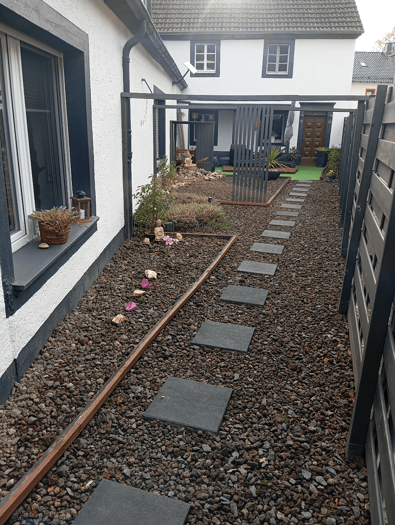 Prodej domu 100 m², pozemek 426 m², Blankenheim, Severní Porýní-Vestfálsko Prodej domu 100 m², pozemek 426 m², Blankenheim, Severní Porýní-Vestfálsko