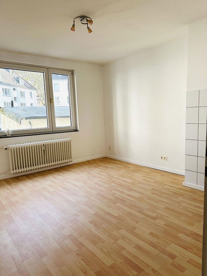 Prodej bytu 2+1 39 m², Cronenbergerstr.3, Wuppertal, Severní Porýní-Vestfálsko Prodej bytu 2+1 39 m², Cronenbergerstr.3, Wuppertal, Severní Porýní-Vestfálsko