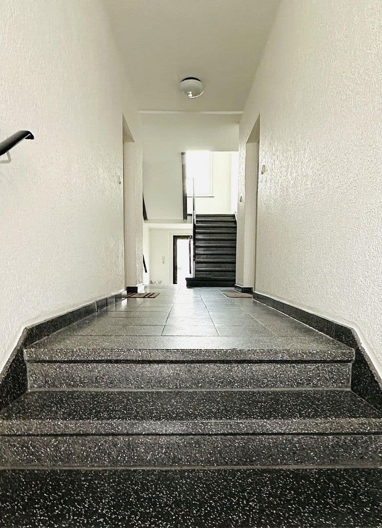 Prodej bytu 2+1 39 m², Cronenbergerstr.3, Wuppertal, Severní Porýní-Vestfálsko Prodej bytu 2+1 39 m², Cronenbergerstr.3, Wuppertal, Severní Porýní-Vestfálsko