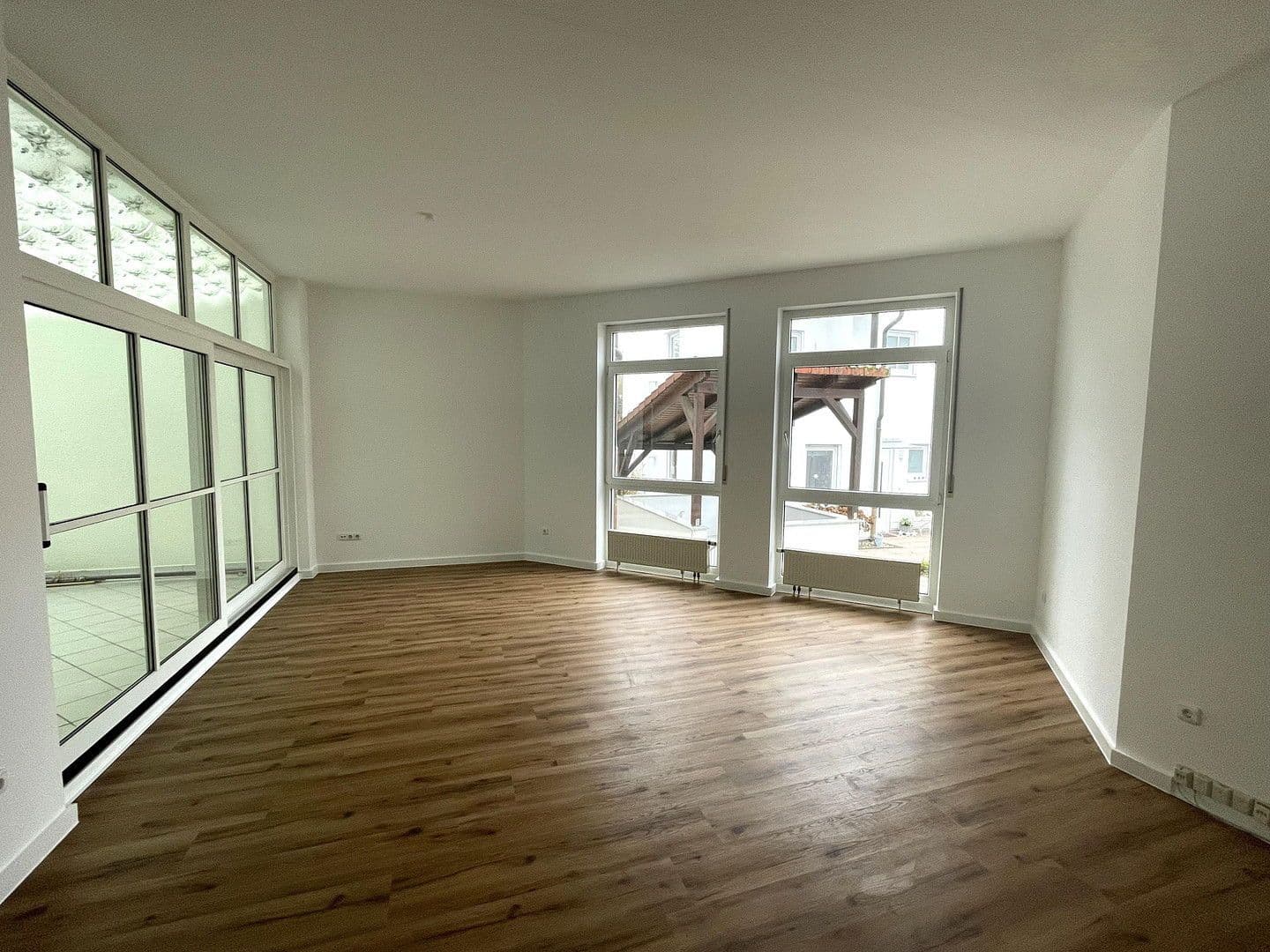 Pronájem bytu 3+kk 100 m², Dreieich, Hessen Pronájem bytu 3+kk 100 m², Dreieich, Hessen