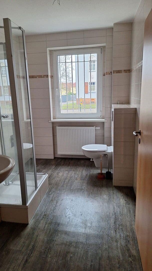 Pronájem bytu 3+1 65 m², Freienwalder Str 39, Eberswalde, Braniborsko Pronájem bytu 3+1 65 m², Freienwalder Str 39, Eberswalde, Braniborsko