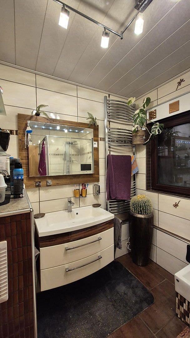 Prodej domu 210 m², pozemek 480 m², Ringstr., 9, Remshalden, Bádensko-Württembersko Prodej domu 210 m², pozemek 480 m², Ringstr., 9, Remshalden, Bádensko-Württembersko