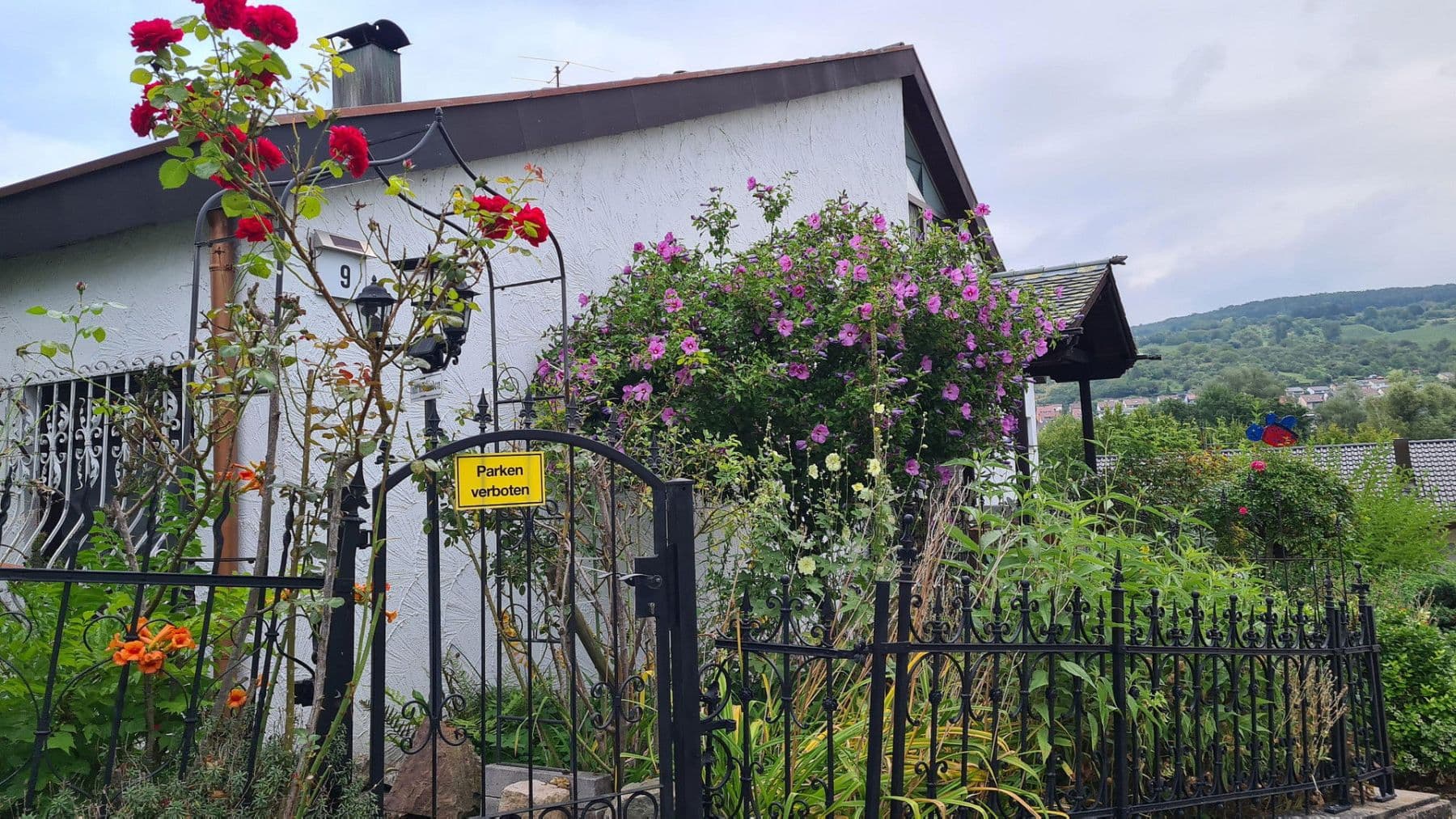 Prodej domu 210 m², pozemek 480 m², Ringstr., 9, Remshalden, Bádensko-Württembersko Prodej domu 210 m², pozemek 480 m², Ringstr., 9, Remshalden, Bádensko-Württembersko