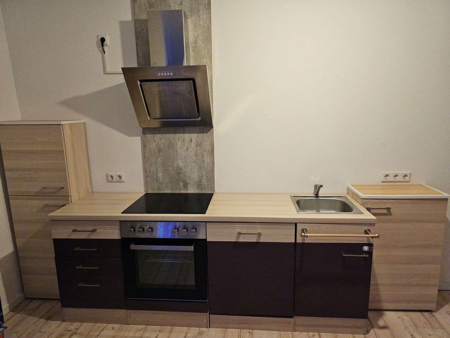 Pronájem bytu 3+1 75 m², Käthe-Kollwitz-Str. 17, Apolda, Durynsko Pronájem bytu 3+1 75 m², Käthe-Kollwitz-Str. 17, Apolda, Durynsko