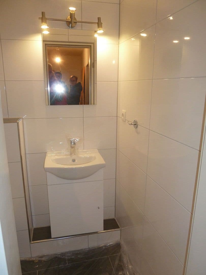 Pronájem bytu 3+1 80 m², Bonn, Severní Porýní-Vestfálsko Pronájem bytu 3+1 80 m², Bonn, Severní Porýní-Vestfálsko