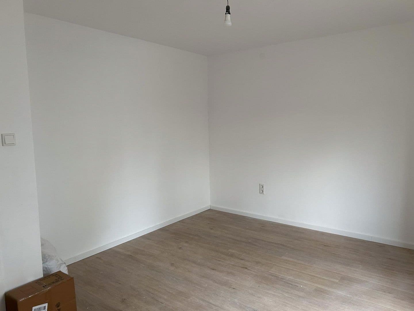 Pronájem bytu 2+1 58 m², Neunkirchen a. Sand, Bavorsko Pronájem bytu 2+1 58 m², Neunkirchen a. Sand, Bavorsko