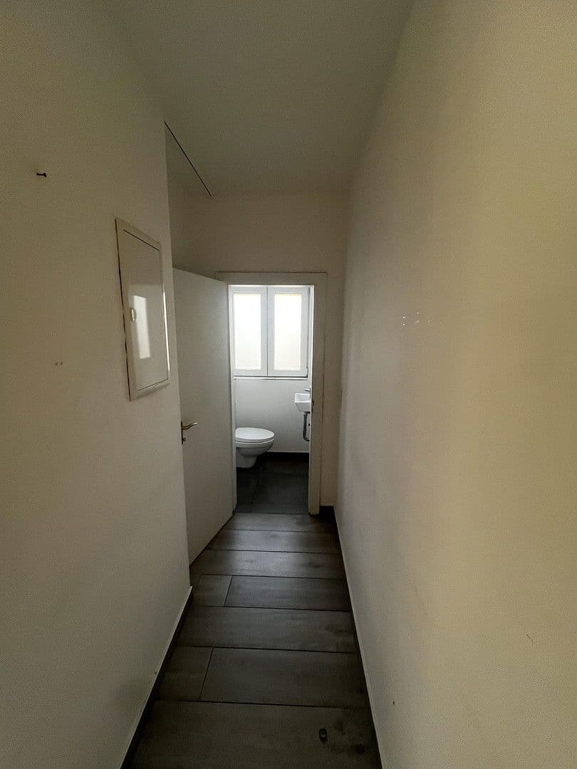 Pronájem bytu 4+1 120 m², An der Heringsmühle, Saarbrücken, Země Sársko Pronájem bytu 4+1 120 m², An der Heringsmühle, Saarbrücken, Země Sársko