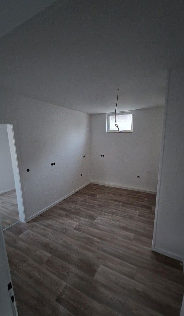 Pronájem domu 100 m², pozemek 250 m², Maudach, Porýní-Falc Pronájem domu 100 m², pozemek 250 m², Maudach, Porýní-Falc