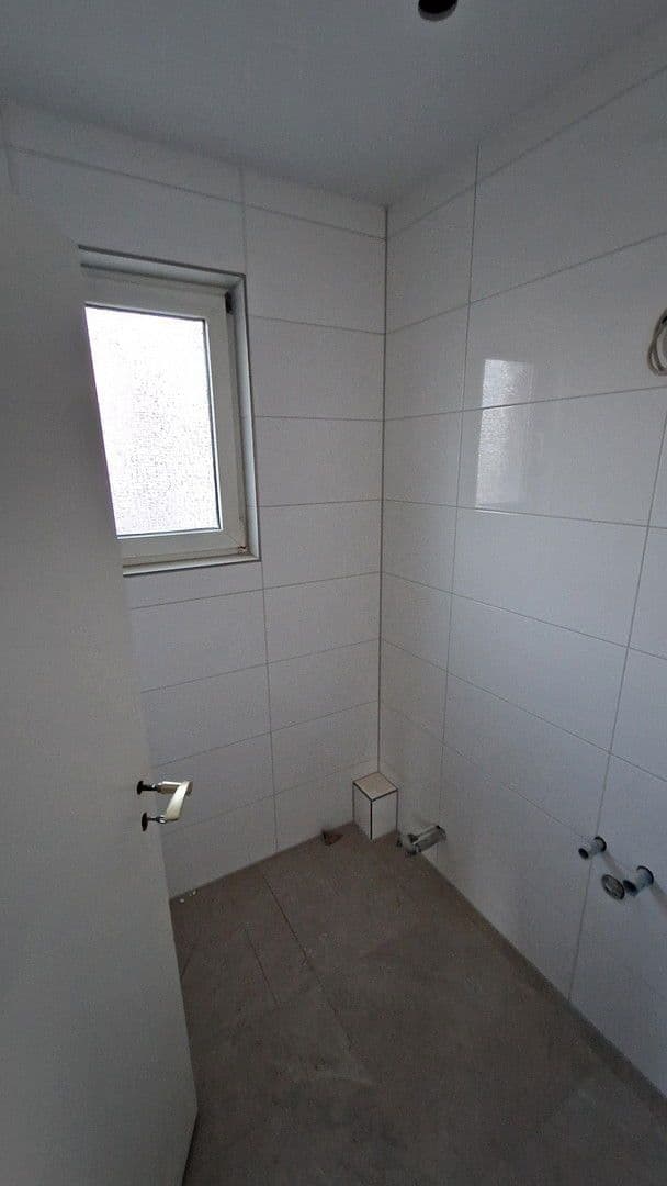 Pronájem domu 100 m², pozemek 250 m², Maudach, Porýní-Falc Pronájem domu 100 m², pozemek 250 m², Maudach, Porýní-Falc