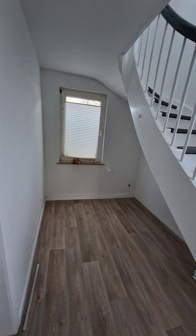 Pronájem domu 100 m², pozemek 250 m², Maudach, Porýní-Falc Pronájem domu 100 m², pozemek 250 m², Maudach, Porýní-Falc