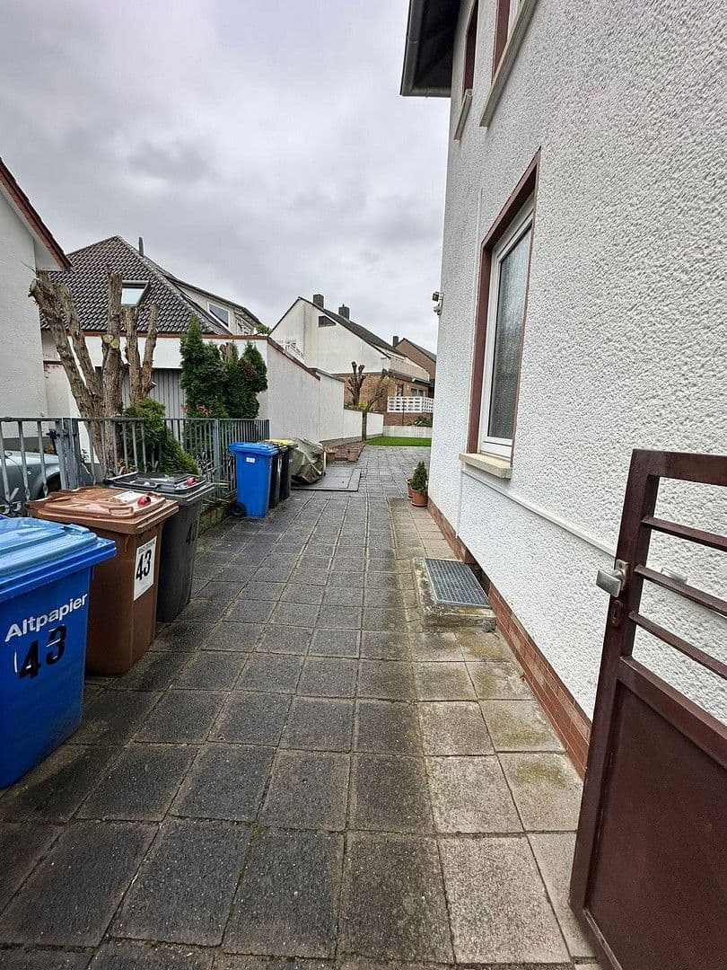 Pronájem domu 100 m², pozemek 250 m², Maudach, Porýní-Falc Pronájem domu 100 m², pozemek 250 m², Maudach, Porýní-Falc