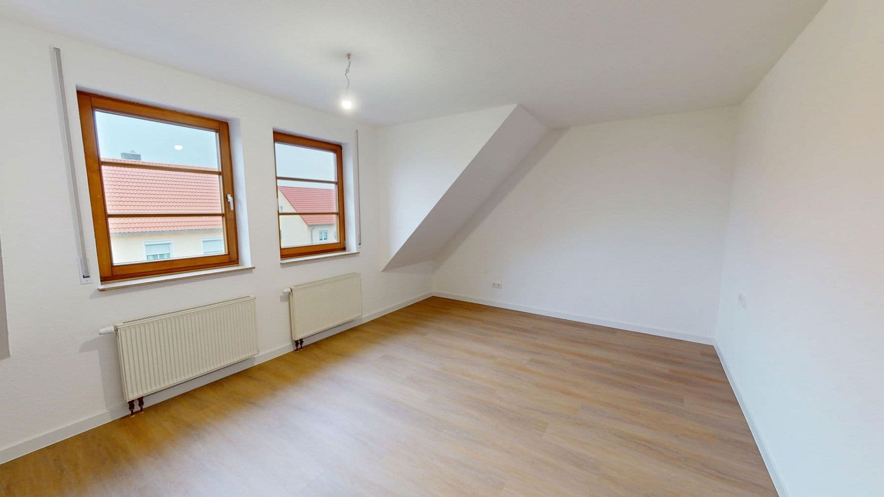 Pronájem bytu 3+kk 94 m², Gartenstr. 2, Pfalzgrafenweiler, Bádensko-Württembersko Pronájem bytu 3+kk 94 m², Gartenstr. 2, Pfalzgrafenweiler, Bádensko-Württembersko