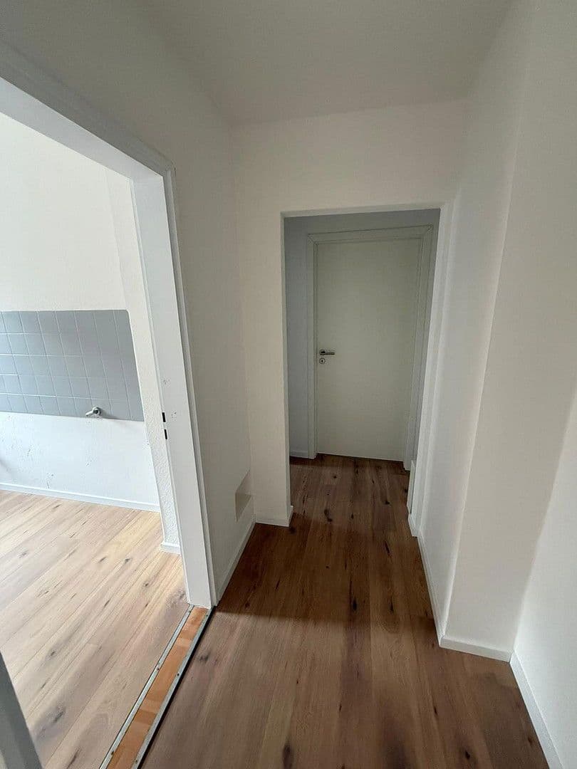 Pronájem bytu 2+1 60 m², Peter Henlein Straße 78, Nürnberg, Bavorsko Pronájem bytu 2+1 60 m², Peter Henlein Straße 78, Nürnberg, Bavorsko