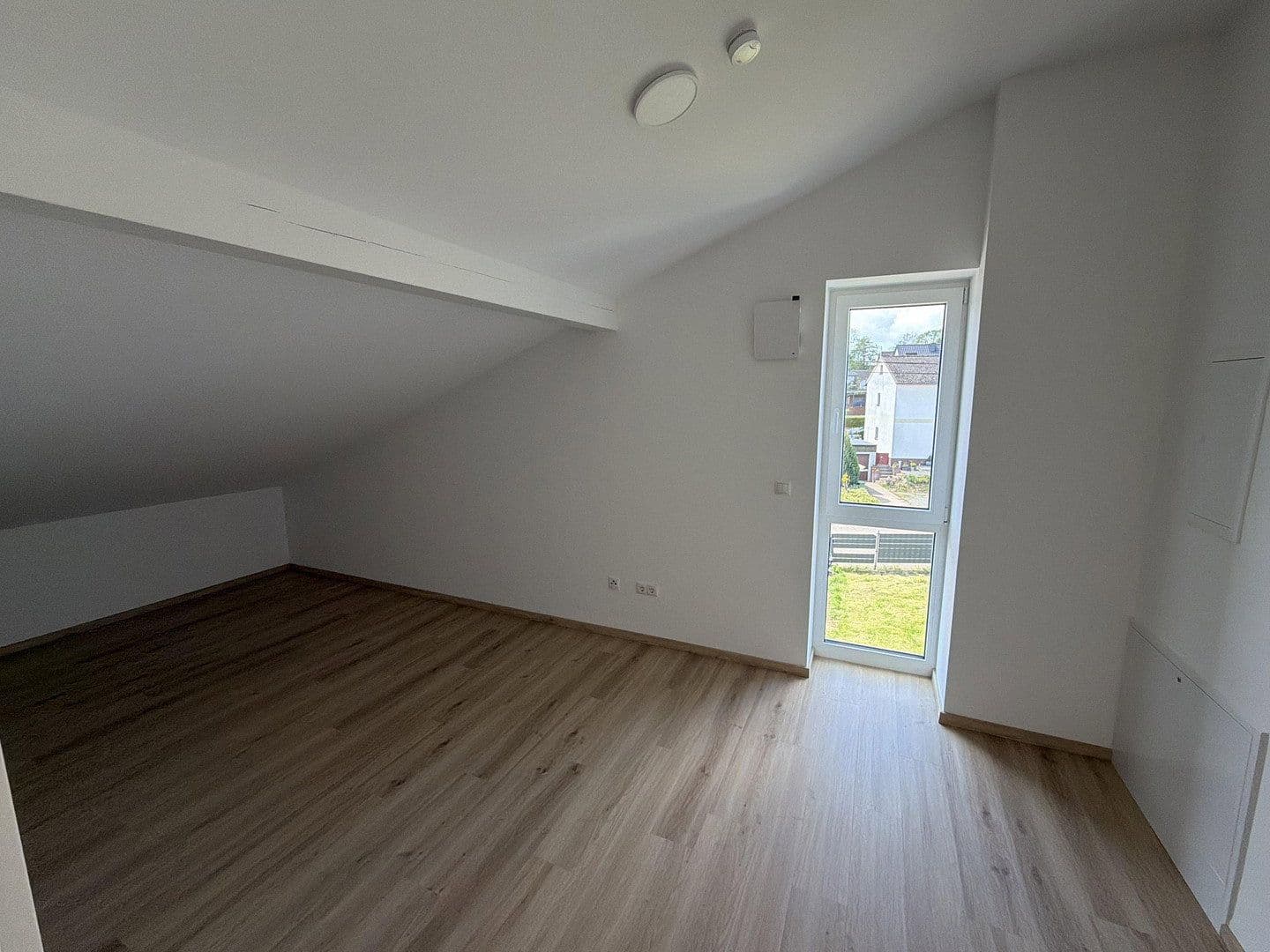 Pronájem bytu 3+1 77 m², Im Rudolfsgarten 3, Dierdorf, Porýní-Falc Pronájem bytu 3+1 77 m², Im Rudolfsgarten 3, Dierdorf, Porýní-Falc