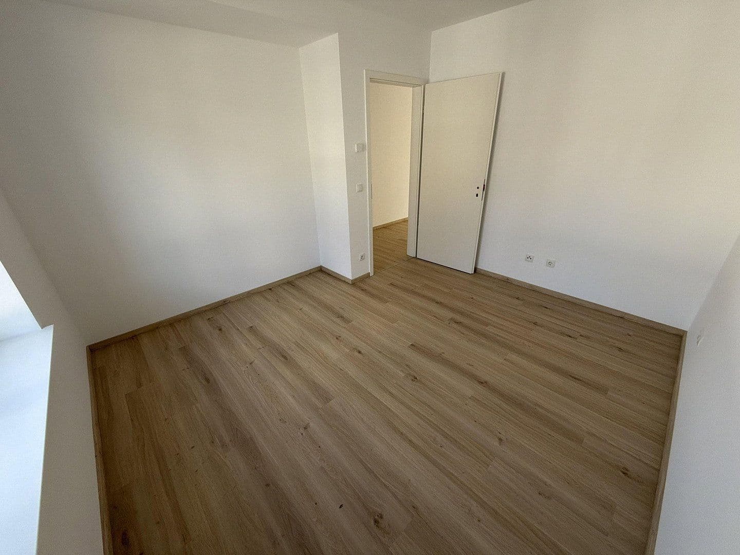 Pronájem bytu 3+1 77 m², Im Rudolfsgarten 3, Dierdorf, Porýní-Falc Pronájem bytu 3+1 77 m², Im Rudolfsgarten 3, Dierdorf, Porýní-Falc