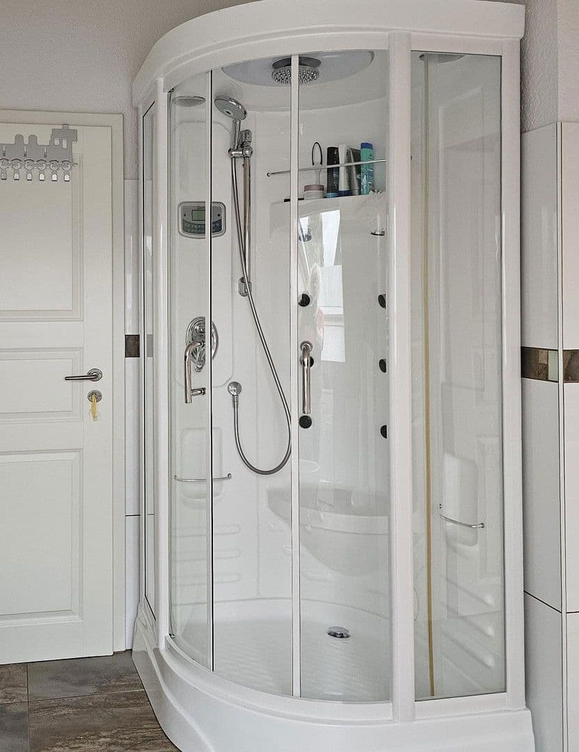 Prodej domu 213 m², pozemek 510 m², Wegberg, Severní Porýní-Vestfálsko Prodej domu 213 m², pozemek 510 m², Wegberg, Severní Porýní-Vestfálsko